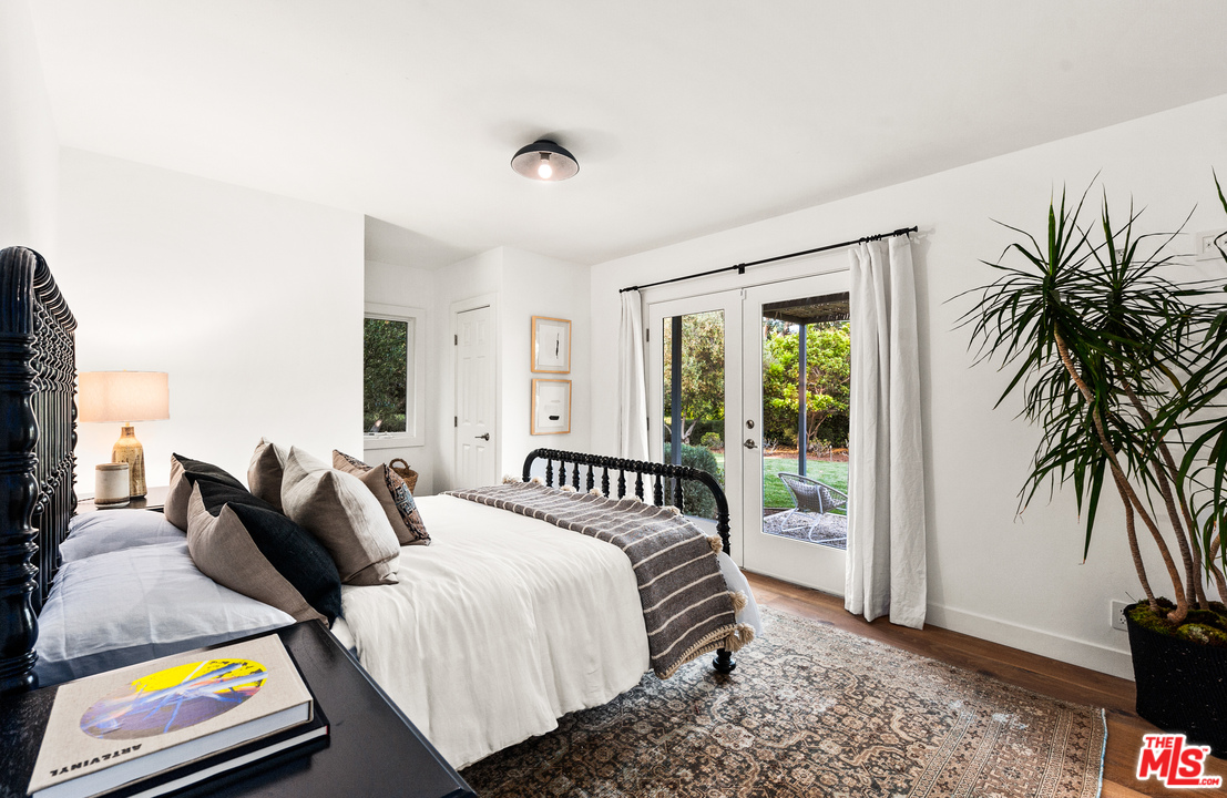 28730 Grayfox Street Malibu, CA 90265 - Photo 32 of 48