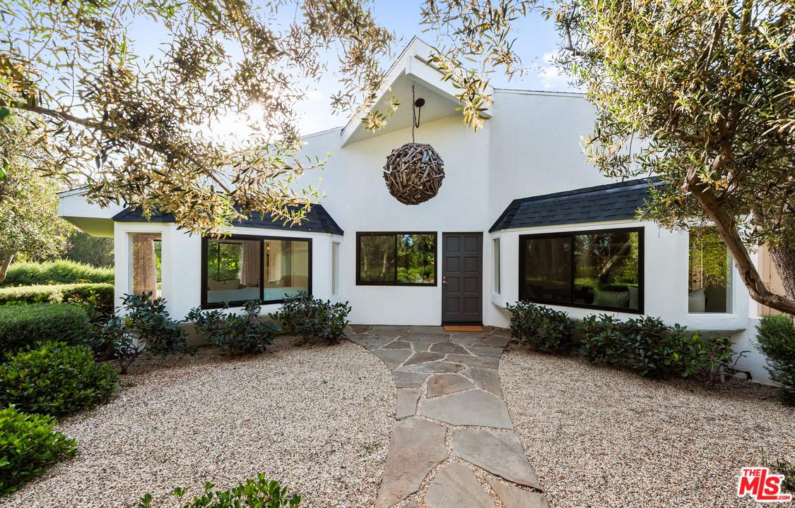 28730 Grayfox Street Malibu, CA 90265 - Photo 34 of 48