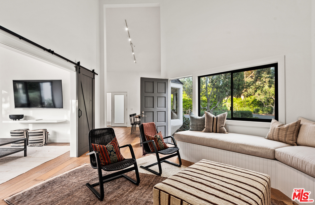 28730 Grayfox Street Malibu, CA 90265 - Photo 35 of 48