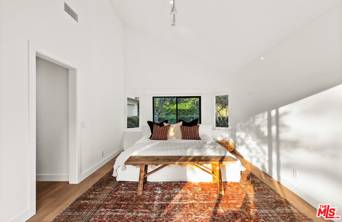 28730 Grayfox Street Malibu, CA 90265 - Photo 39 of 48