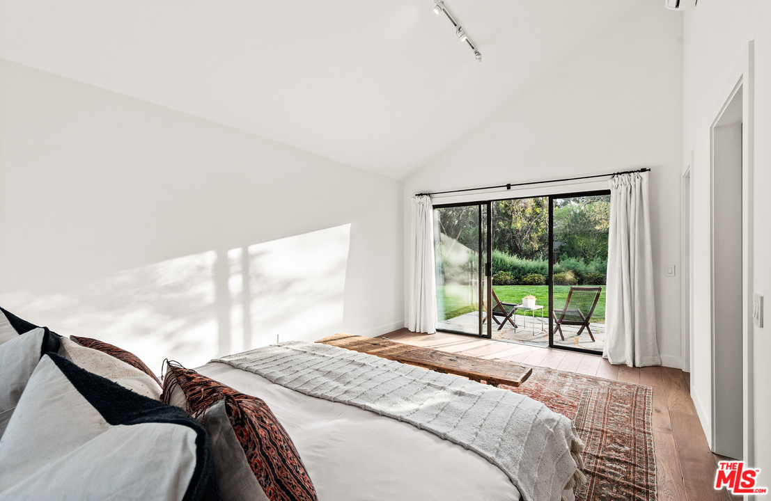 28730 Grayfox Street Malibu, CA 90265 - Photo 40 of 48