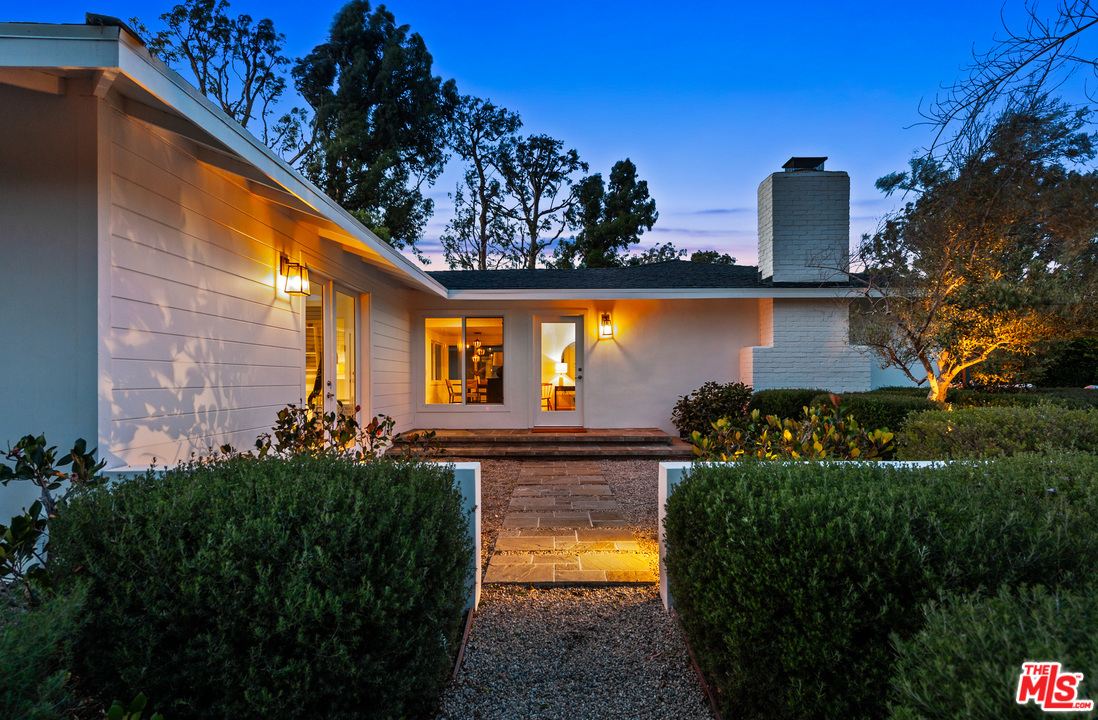 28730 Grayfox Street Malibu, CA 90265 - Photo 44 of 48