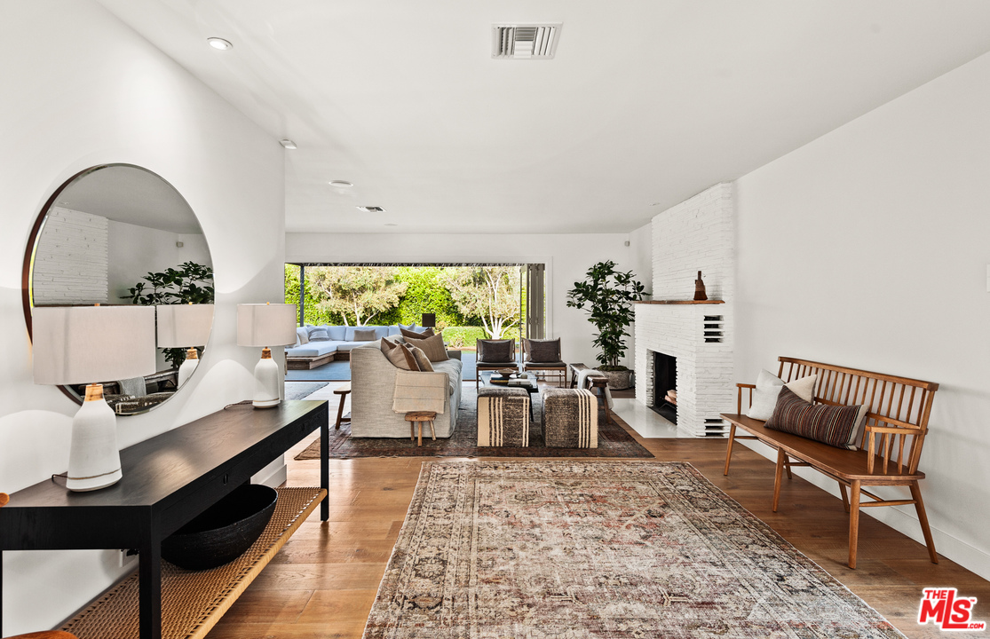 28730 Grayfox Street Malibu, CA 90265 - Photo 10 of 48