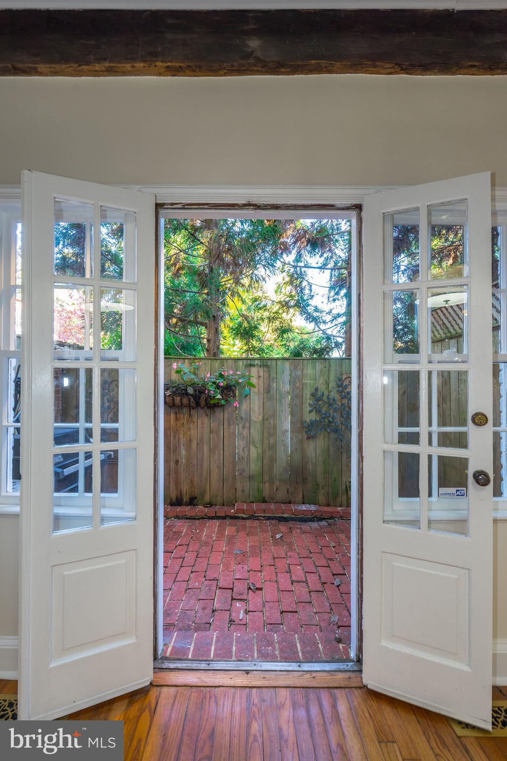 1 Pomander Walk Northwest Washington, DC 20007 - Photo 15 of 17