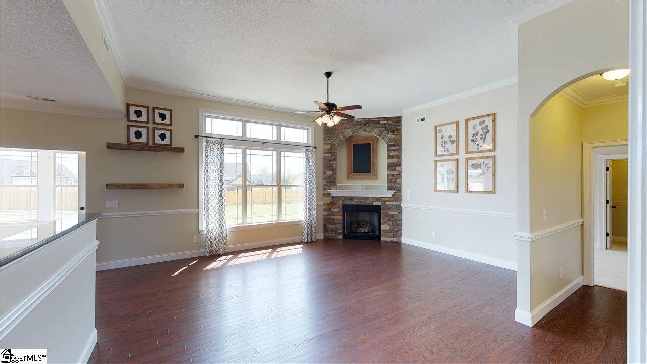 101 Stubby Drive Duncan, SC 29334 - Photo 3 of 36 Gallery Image 3