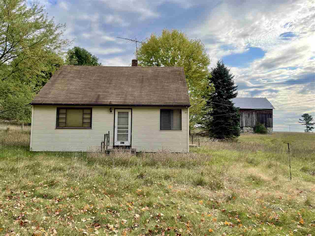 4427 Wright Road Bellaire, MI 49615 - Photo 3 of 17 1894943-2.JPG
