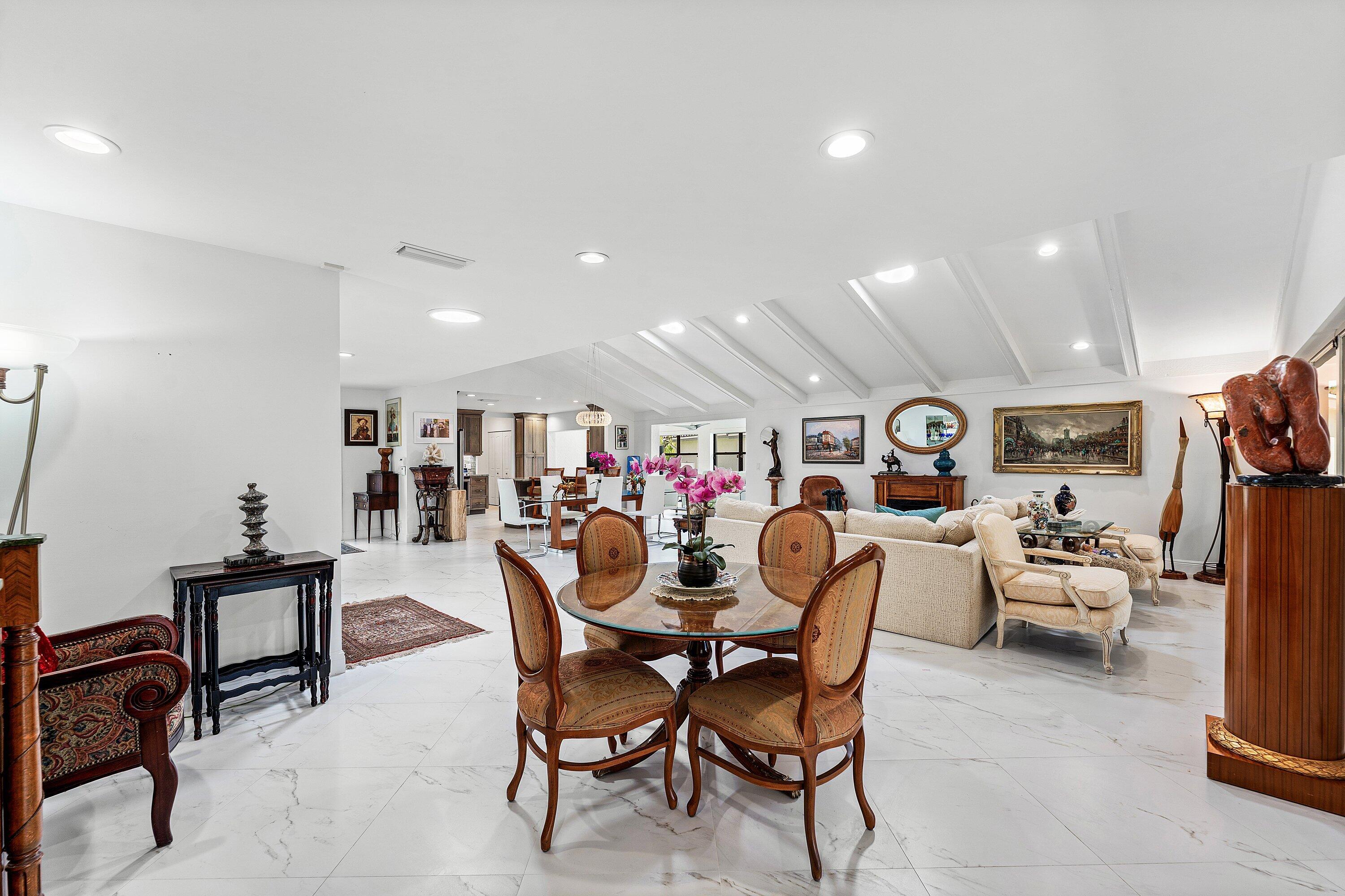 35 Woods Lane Boynton Beach, FL 33436 - Photo 22 of 82 022-35WoodsLane-BoyntonBeach-FL-33436-SM