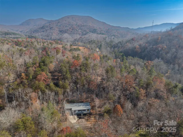 $859,900 | 152 Golden Creek Trail Union Mills, Union Mills, NC 28167