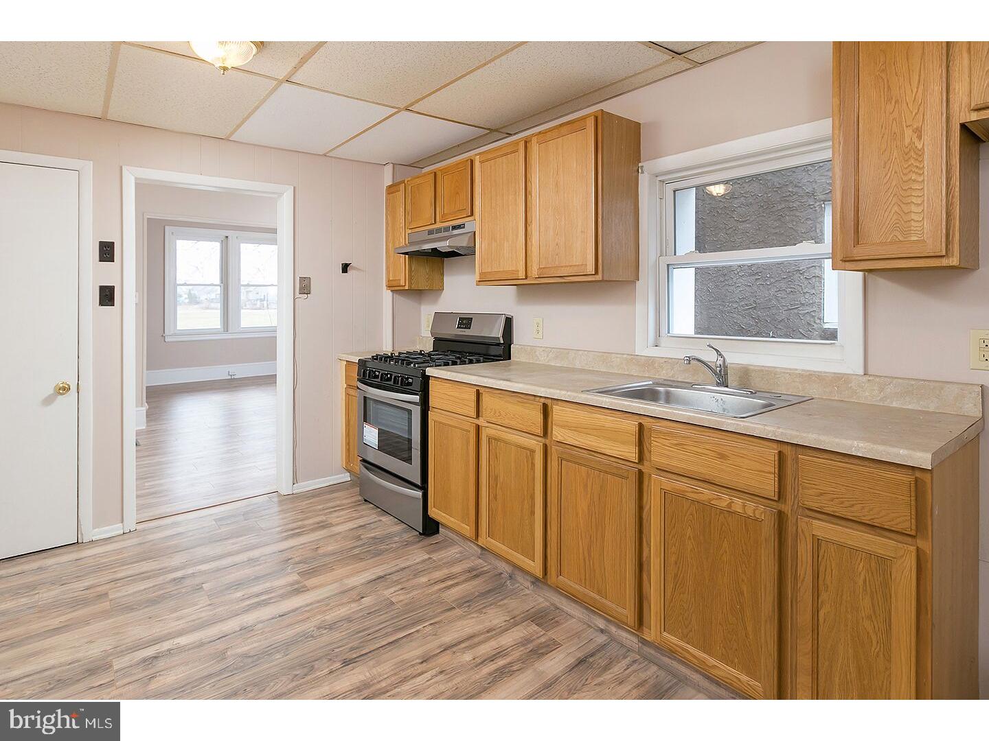 127 Filmore Street Riverside, NJ 08075 - Photo 4 of 10 Kitchen