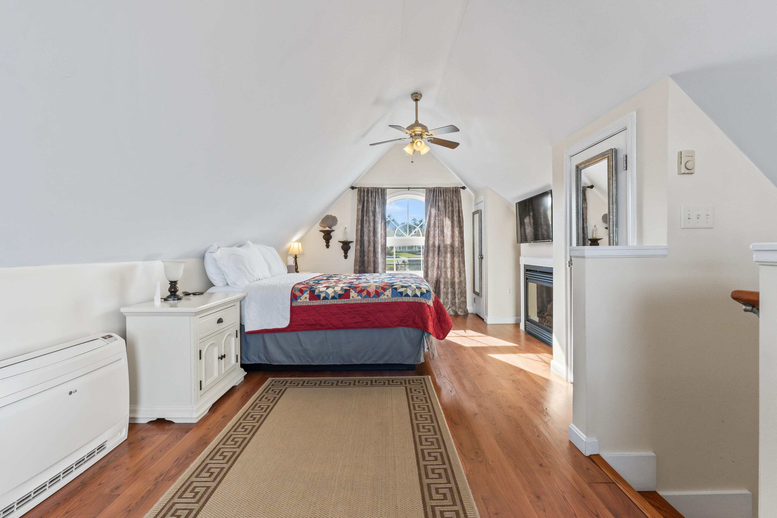 113 Perkins Cove Road Ogunquit, ME 03907 - Photo 22 of 40