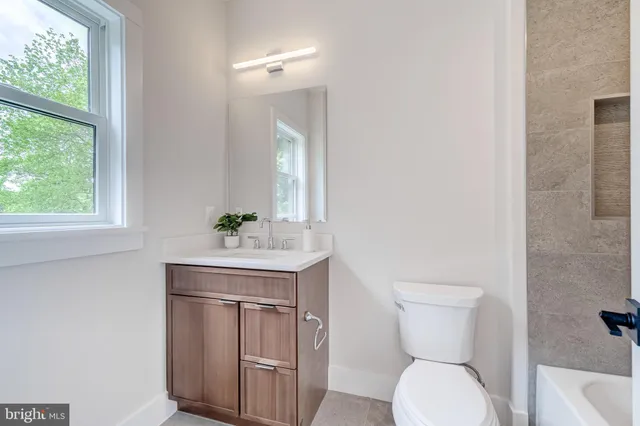 $2,649,888 | 506 Kingsley Road Southwest, Vienna, VA 22180