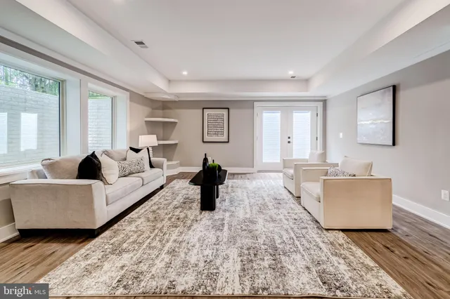 $2,649,888 | 506 Kingsley Road Southwest, Vienna, VA 22180