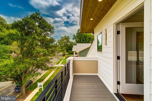 $2,649,888 | 506 Kingsley Road Southwest, Vienna, VA 22180