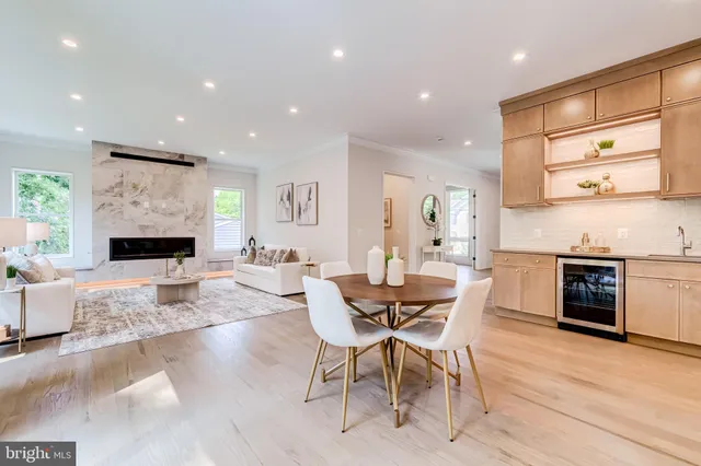 $2,649,888 | 506 Kingsley Road Southwest, Vienna, VA 22180