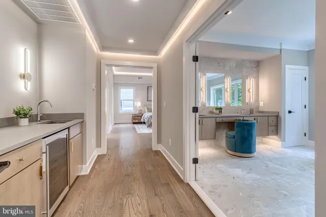 $2,649,888 | 506 Kingsley Road Southwest, Vienna, VA 22180