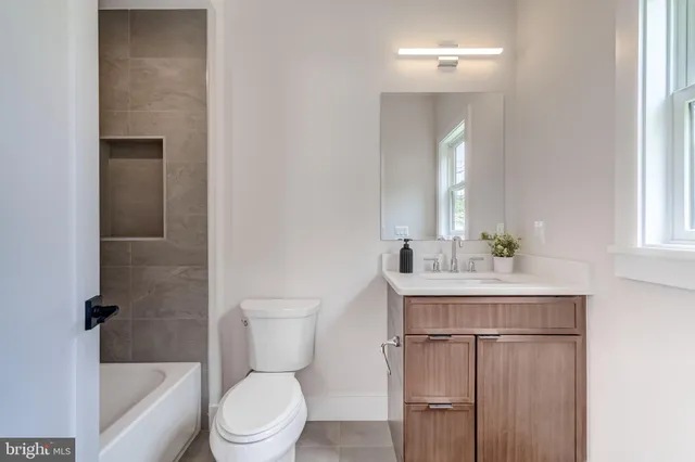 $2,649,888 | 506 Kingsley Road Southwest, Vienna, VA 22180