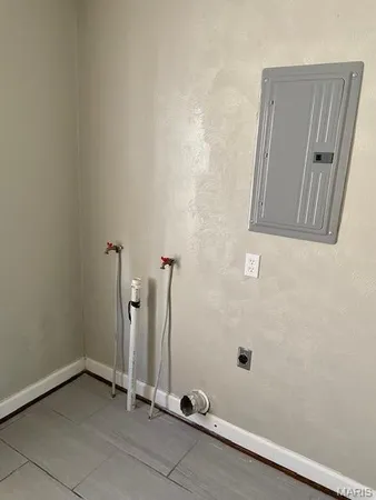 $159,000 | 805 West Bain Street, Dexter, MO 63841