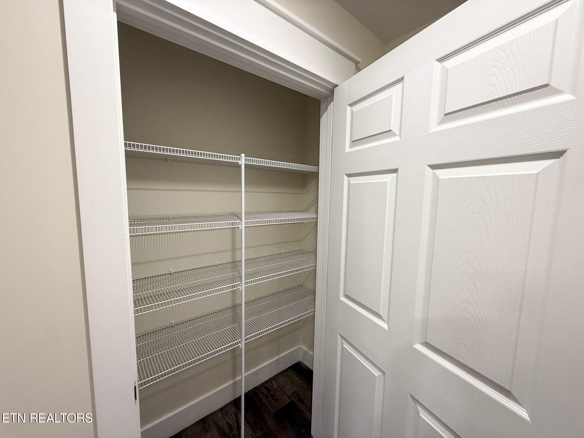 484 Wells Road Crossville, TN 38555 - Photo 13 of 24 Pantry