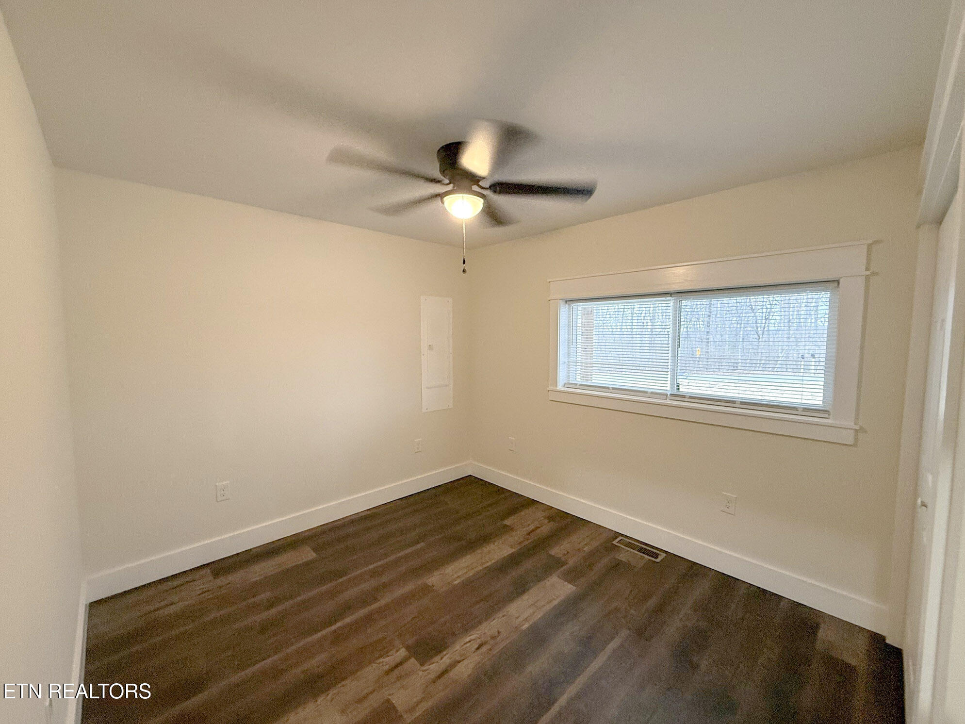 484 Wells Road Crossville, TN 38555 - Photo 21 of 24 Bedroom