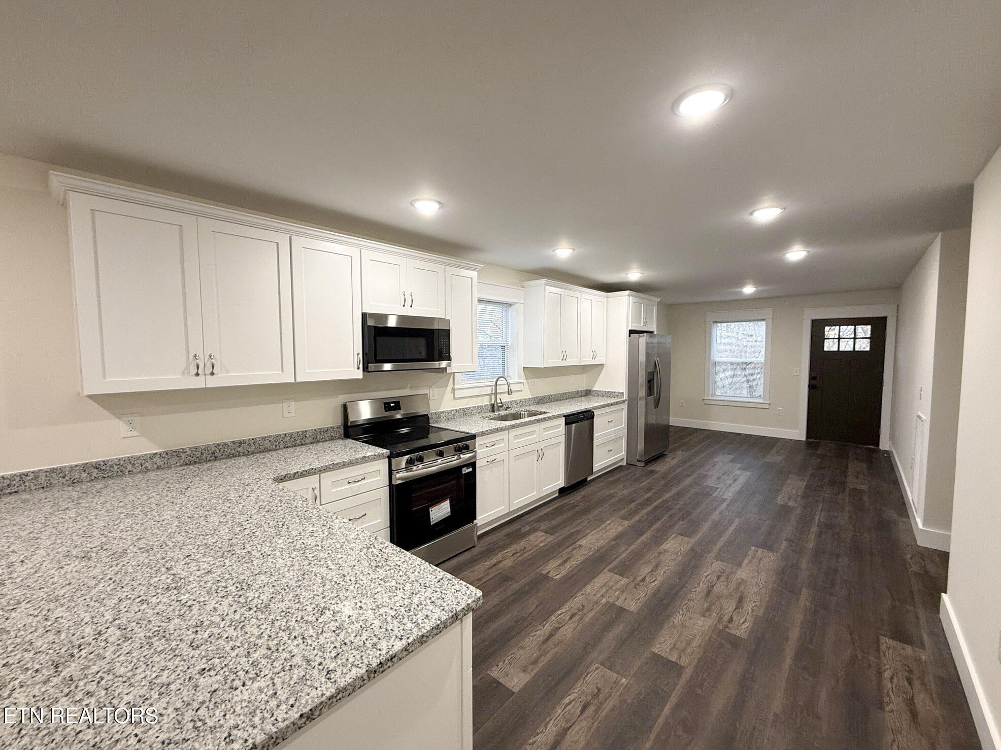 484 Wells Road Crossville, TN 38555 - Photo 10 of 24 Kitchen