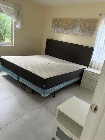 $2,200 | 2201 Greene Street, Unit 1, Hollywood, FL 33020