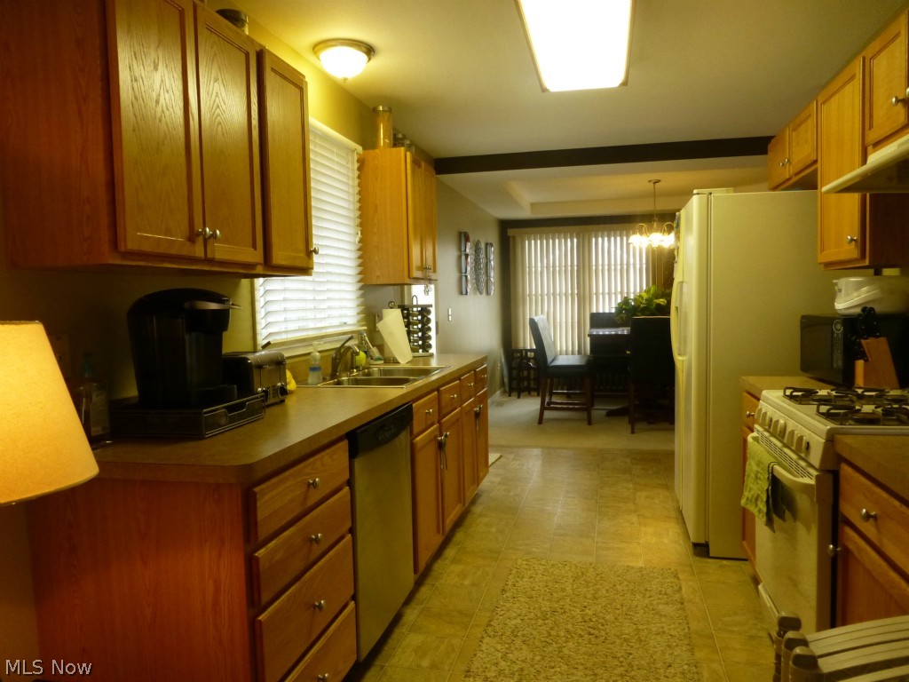 603 South Raccoon Road, Unit 10 Youngstown, OH 44515 - Photo 7 of 19 Gallery Image 7