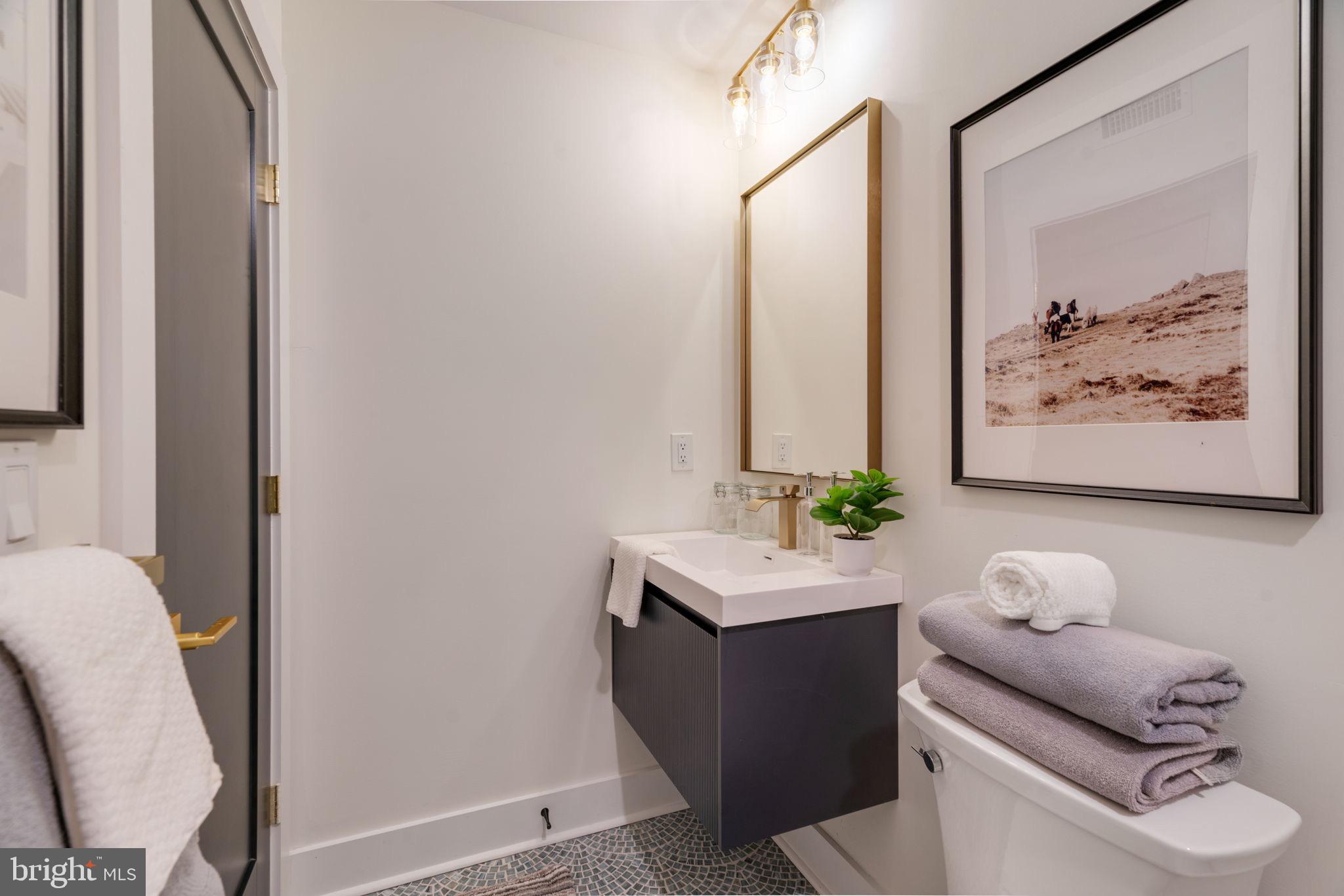 7519 Ridge Avenue Philadelphia, PA 19128 - Photo 15 of 26 a room with furniture and window