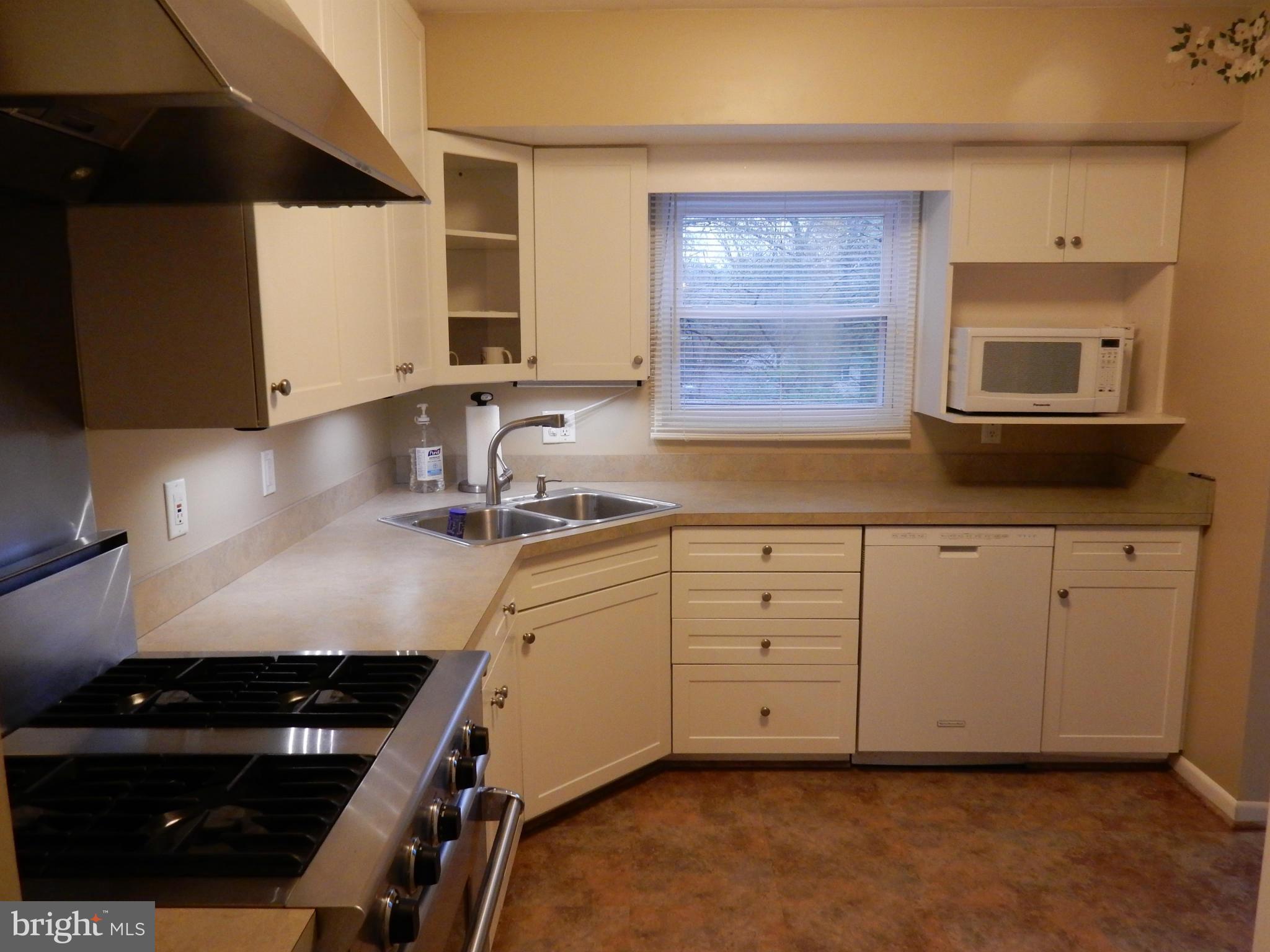 508 Tulip Road Riva, MD 21140 - Photo 3 of 27 Kitchen Boasts Gas Stove & Lots Of Cabinet