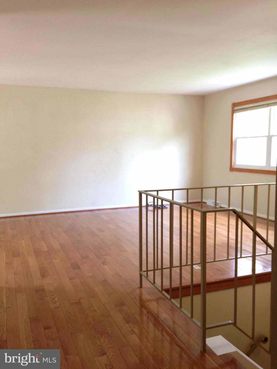 508 Tulip Road Riva, MD 21140 - Photo 10 of 27 Living Room View 2
