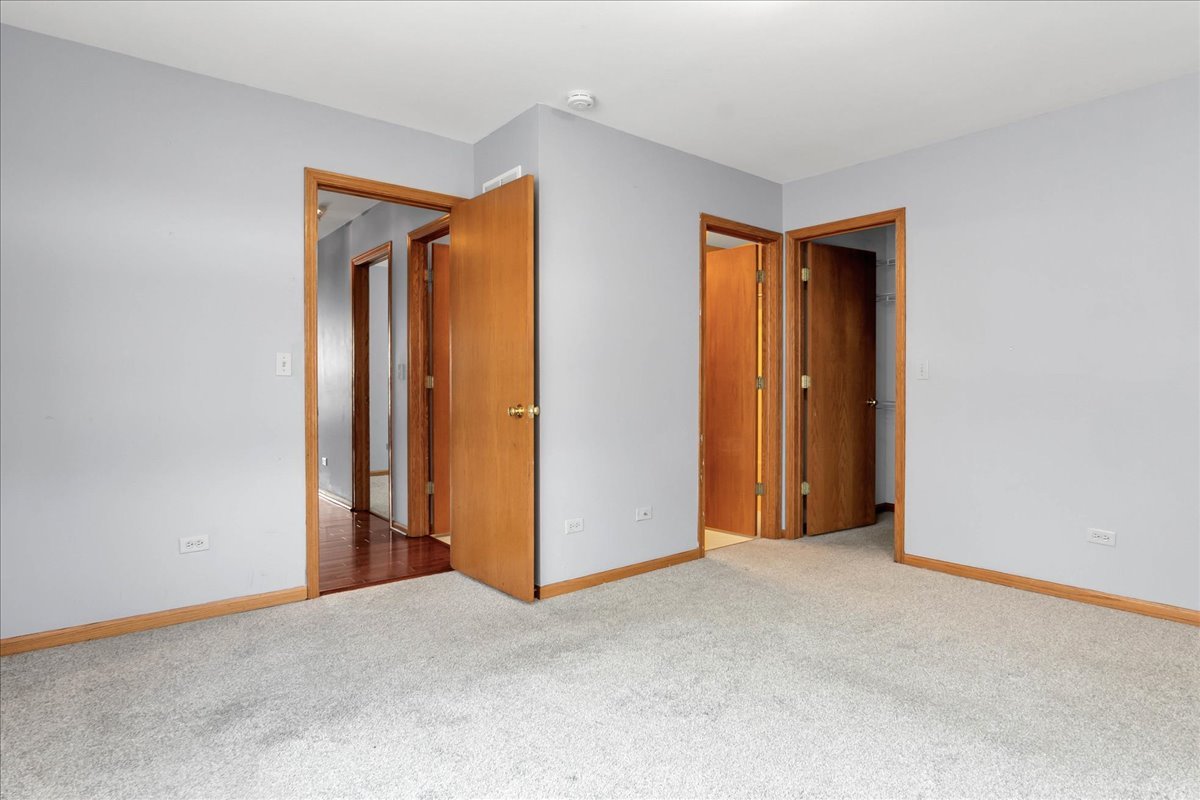 2029 Ridgemoor Drive Plainfield, IL 60586 - Photo 16 of 26 a view of an empty room