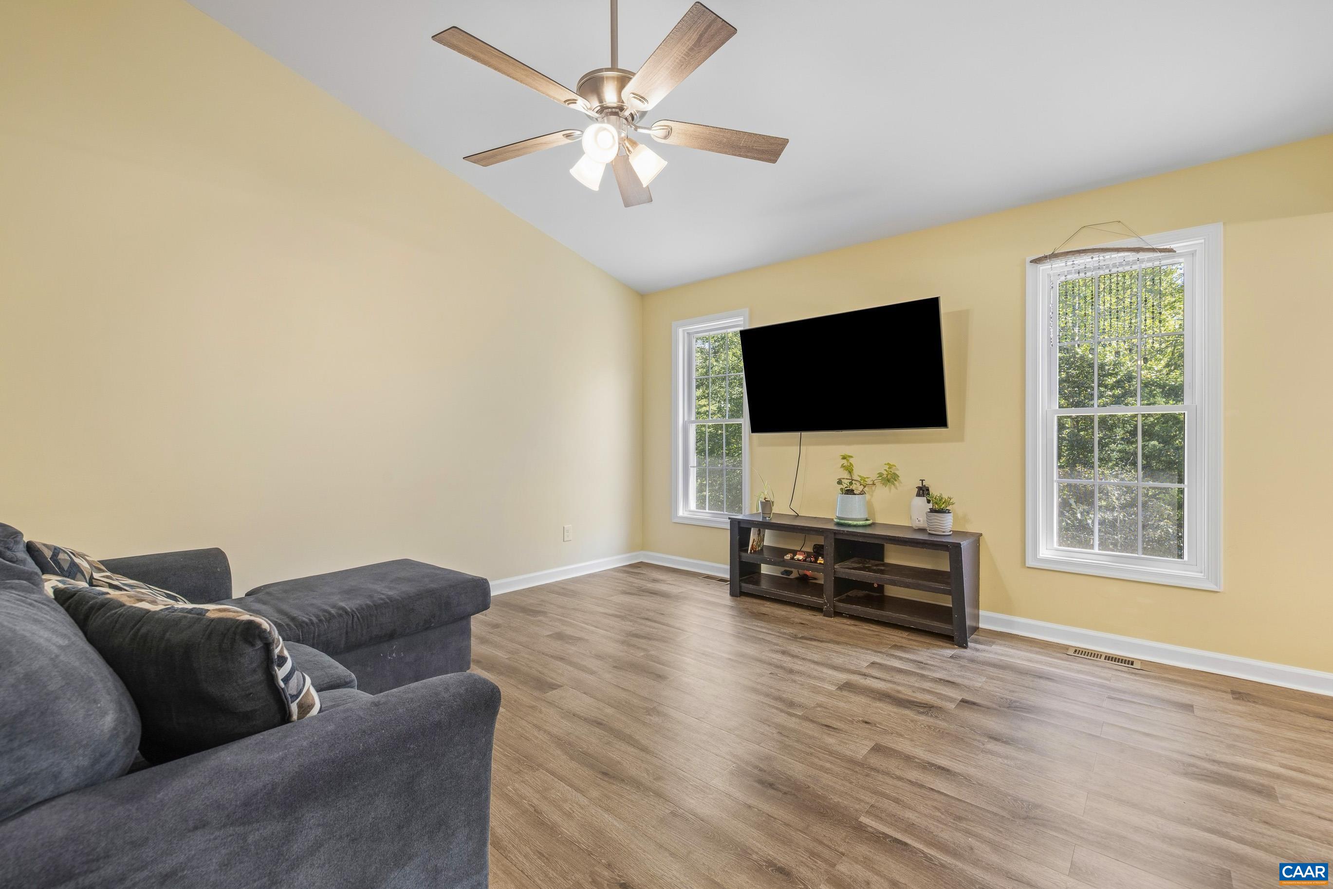 810 Buggy Lane Rochelle, VA 22738 - Photo 9 of 51 Gallery Image 9