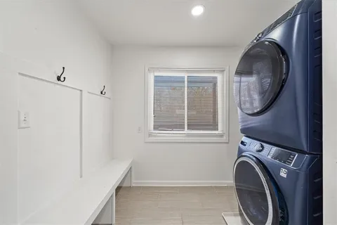 $445,000 | 909 West 85th Street, Kansas City, MO 64114