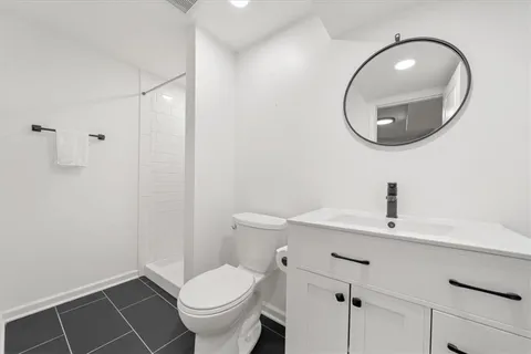 $460,000 | 909 West 85th Street, Kansas City, MO 64114