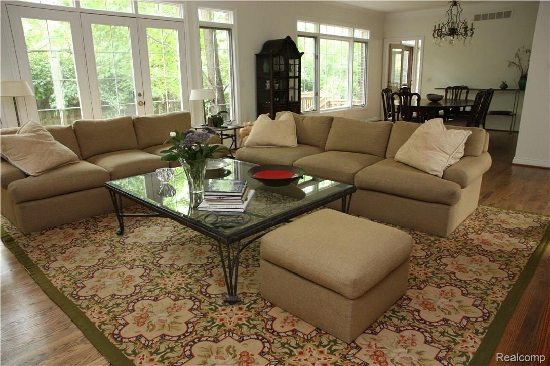 180 Baldwin Road Birmingham, MI 48009 - Photo 9 of 26 8.JPG