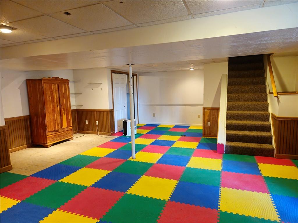 605 McCoy Road McKees Rocks, PA 15136 - Photo 36 of 39 a room that has a rug and tent in it