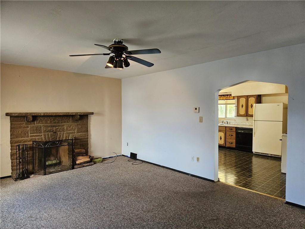 605 McCoy Road McKees Rocks, PA 15136 - Photo 4 of 39 a view of a livingroom with a fireplace