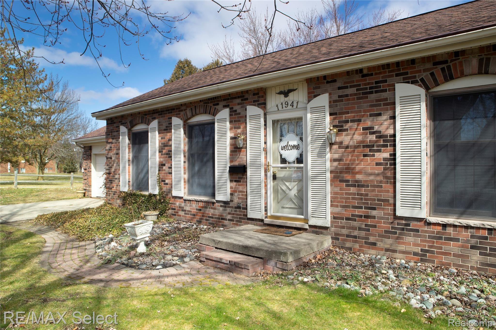 11941 Townline Road Grand Blanc, MI 48439 - Photo 4 of 52 Townline_reshoot_19.JPG