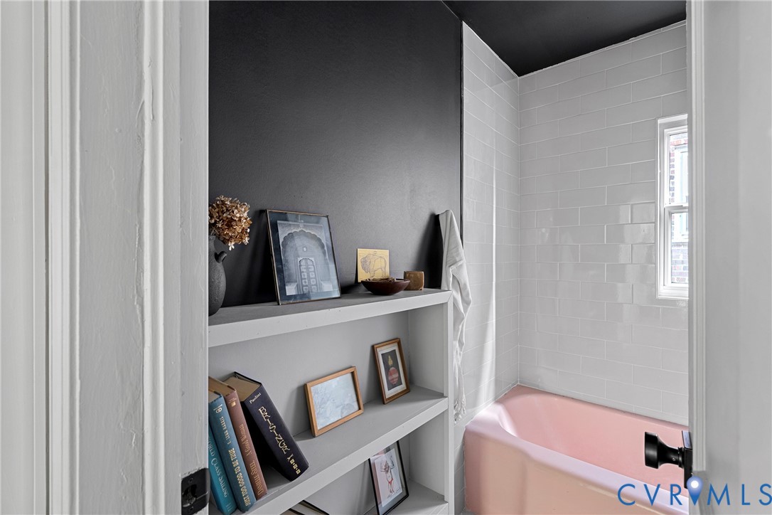 4811 Brook Road Richmond, VA 23227 - Photo 6 of 45 Gallery Image 6