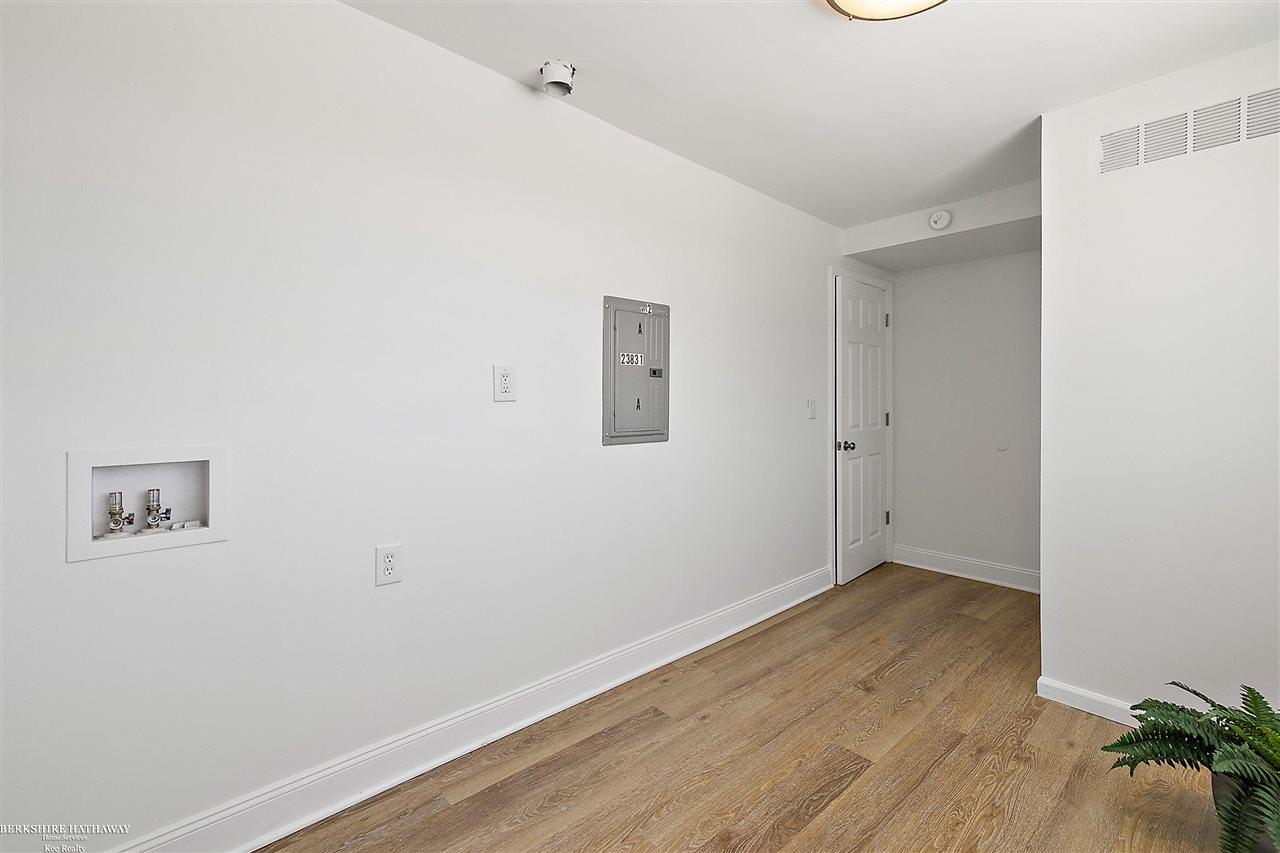 23831 John R Road, Unit 2C Hazel Park, MI 48030 - Photo 18 of 24