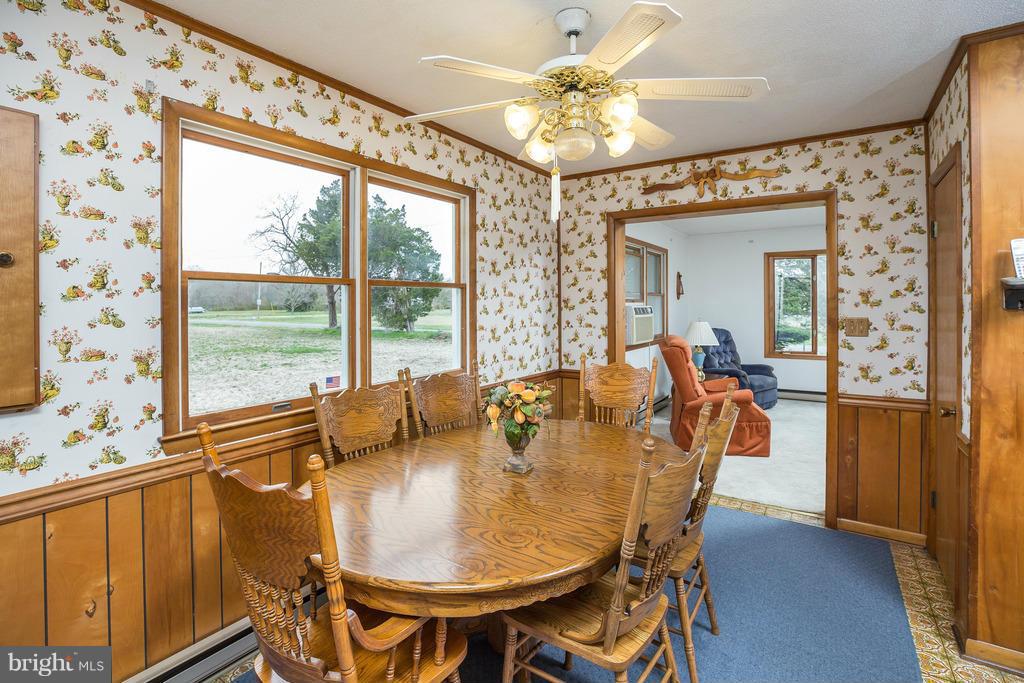 34890 West Line Road Selbyville, DE 19975 - Photo 11 of 25 Dining Room