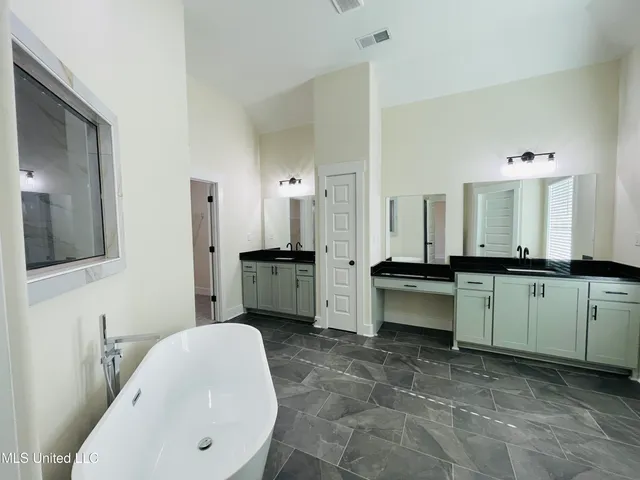 $419,400 | 663 Moore Loop, Byhalia, MS 38611