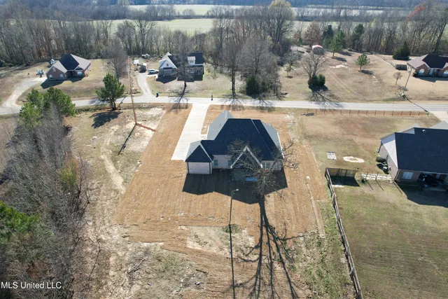 $419,799 | 663 Moore Loop, Byhalia, MS 38611
