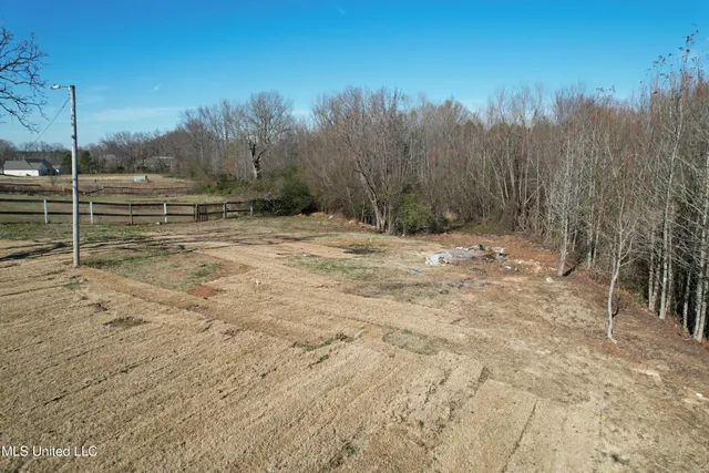 $419,400 | 663 Moore Loop, Byhalia, MS 38611