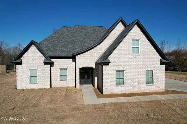 $419,799 | 663 Moore Loop, Byhalia, MS 38611