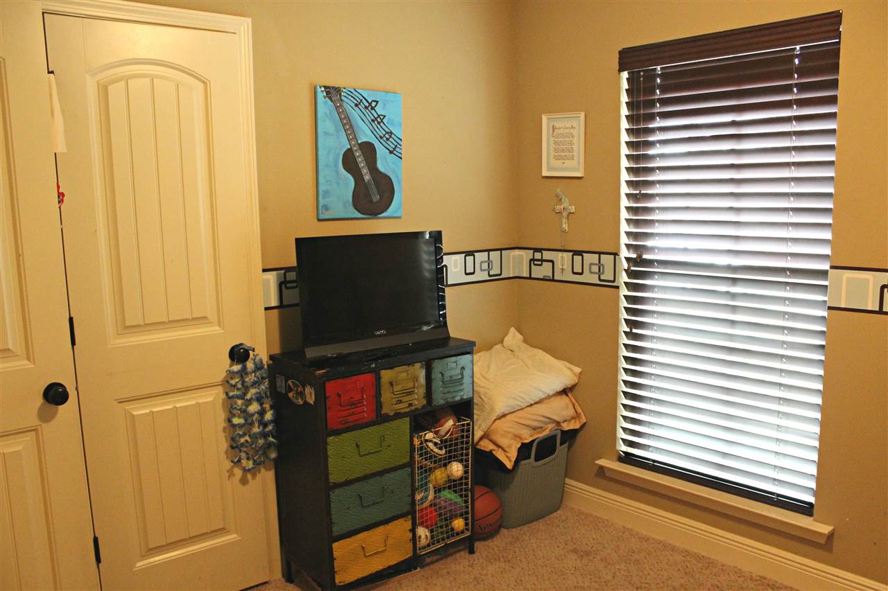1616 Thames Drive Foley, AL 36535 - Photo 7 of 18 Guest Bedroom