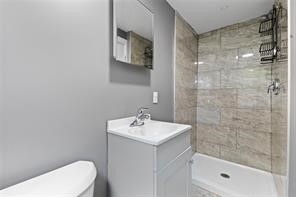 10 Sisson Street West Warwick, RI 02893 - Photo 9 of 19