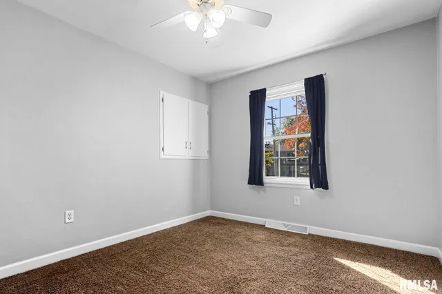 $174,900 | 1105 North Manning Drive, Chillicothe, IL 61523