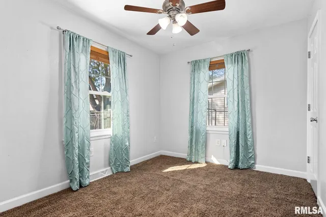 $174,900 | 1105 North Manning Drive, Chillicothe, IL 61523