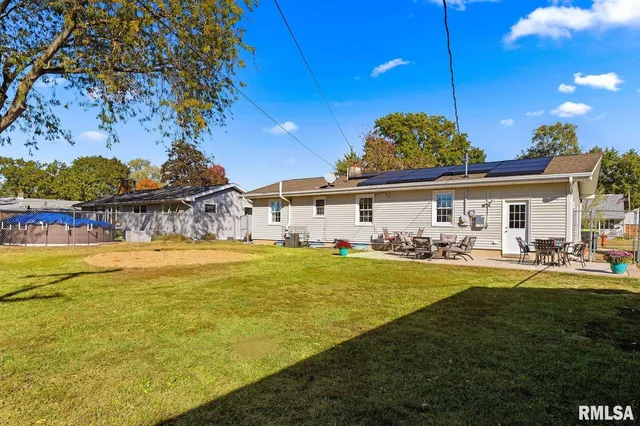 $174,900 | 1105 North Manning Drive, Chillicothe, IL 61523