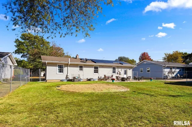 $174,900 | 1105 North Manning Drive, Chillicothe, IL 61523